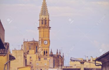 28253388-paisaje-urbano-de-manacor-en-mallorca-islas-baleares-espana